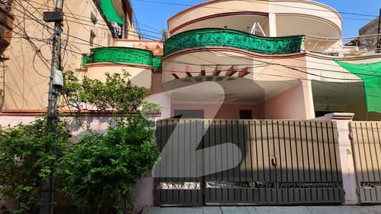 Prime Location 8 Marla House Ideally Situated In New Super Town