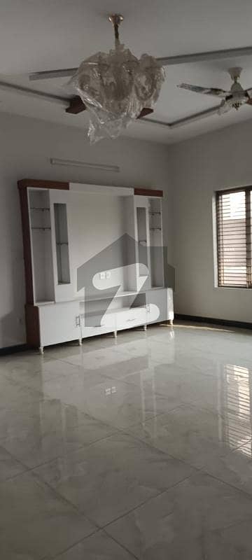 To Sale You Can Find Spacious House In G-15 To Sale You Can Find Spacious House In G-15