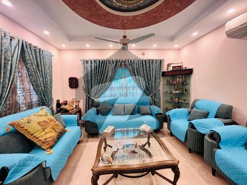 12 Marla Owner Built Beautiful House. 12 Marla Owner Built Beautiful House.