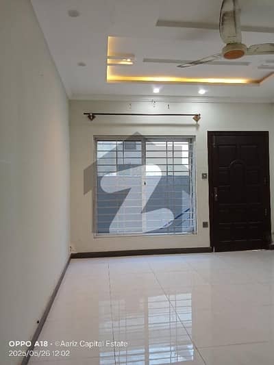11 Marla Triple Storey Full House Available For Rent In Pakistan Town Phase 1