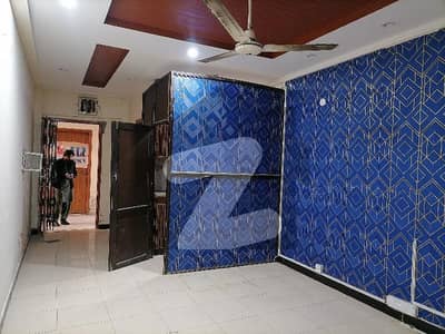 جی ۔ 11 مرکز جی ۔ 11,اسلام آباد میں 2 مرلہ دفتر 70.0 ہزار میں کرایہ پر دستیاب ہے۔