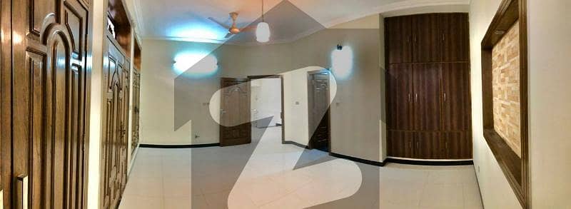 10 Marla Double Storey Luxury House For Rent 10 Marla Double Storey Luxury House For Rent