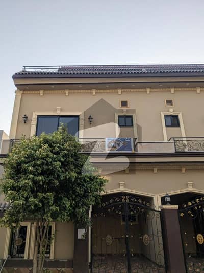 3 Marla Luxurious House Available For Sale 3 Marla Luxurious House Available For Sale