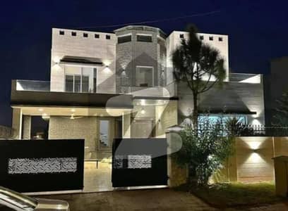 5 Beds 1 Kanal Good Location House for Rent in Block N DHA Phase 6 Lahore