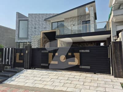 ڈی ایچ اے فیز 2 - سیکٹر جی ڈی ایچ اے ڈیفینس فیز 2,ڈی ایچ اے ڈیفینس,اسلام آباد میں 6 کمروں کا 1 کنال مکان 13.2 کروڑ میں برائے فروخت۔