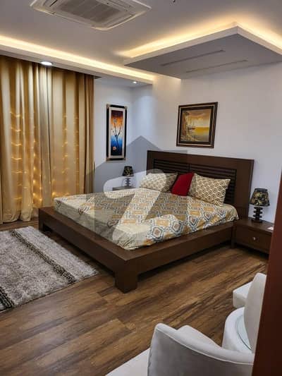 گولڈ کریسٹ مال اینڈ ریزیڈینسی ڈی ایچ اے فیز 4,ڈی ایچ اے ڈیفینس,لاہور میں 2 کمروں کا 8 مرلہ فلیٹ 4.4 کروڑ میں برائے فروخت۔