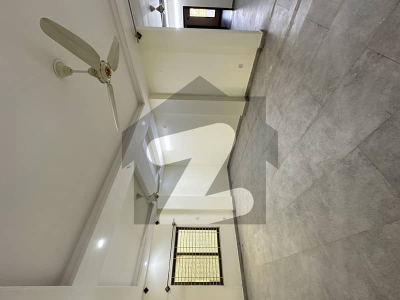 2 Bedrooms Specious Apartment 2 Bedrooms Specious Apartment