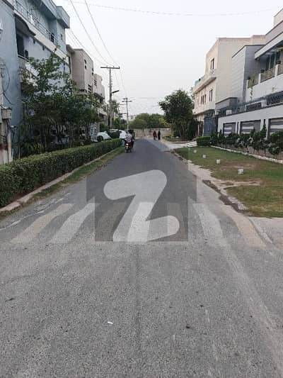 پی