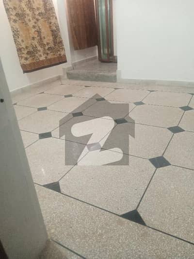 i-8 single Room For Rent