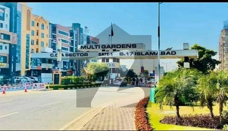 B-17 E Block 50*90 , 1 Kanal Plot For Sale On 50Fett road on Investor Rate. B-17 E Block 50*90 , 1 Kanal Plot For Sale On 50Fett road on Investor Rate.