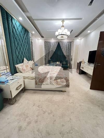 Duplex 250 SQ YARDS BANGLOW FOR SALE 26th street Phase 5