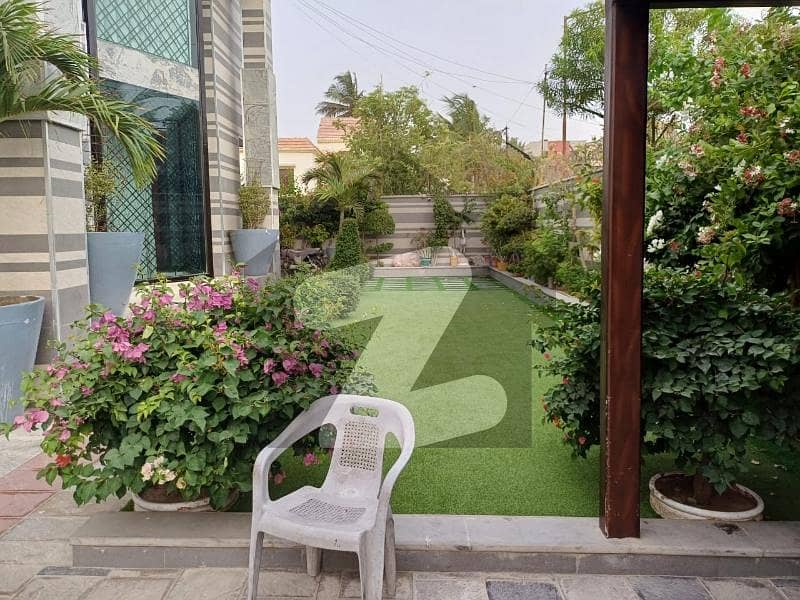 UPPER PORTION FOR RENT FULLY RENOVATED UPPER PORTION FOR RENT FULLY RENOVATED