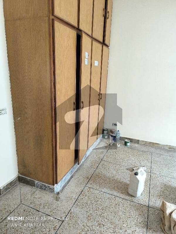 2 Beds Upper Portion Available For Rent In G10 2 Beds Upper Portion Available For Rent In G10