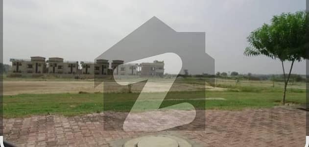 گلبرگ گرینز گلبرگ,اسلام آباد میں 5 کنال رہائشی پلاٹ 13.0 کروڑ میں برائے فروخت۔