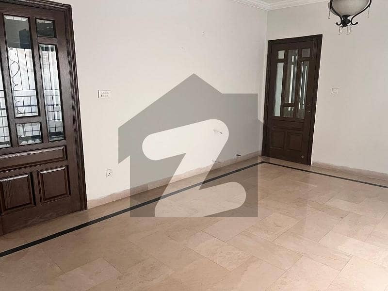 2450 Square Feet House In G-9/4 2450 Square Feet House In G-9/4