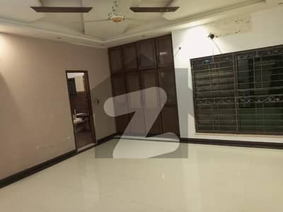 Kanal Upper Portion, lower locked, for Family residence in Johar Town