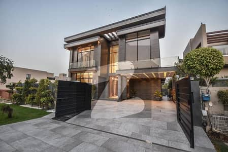 1 KANAL BRAND NEW ULTRA MODERN DESIGN HOUSE FOR SALE IN DHA PHASE 8 EX AIR AVENUE