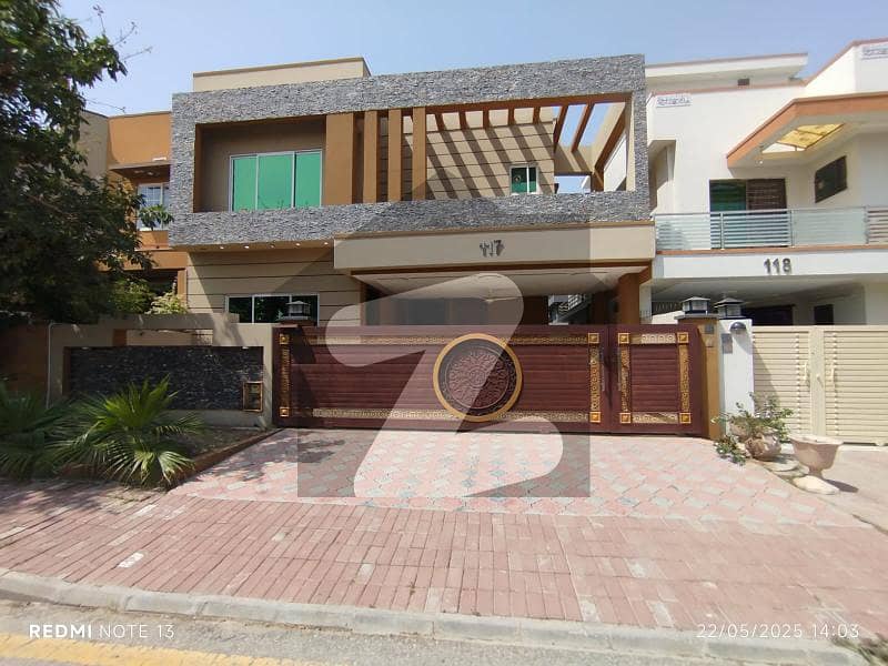 10 MARLA BRAND NEW HOUSE AVAILABLE FOR SALE IN 10 MARLA BRAND NEW HOUSE AVAILABLE FOR SALE IN