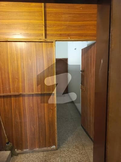 ڈی ایچ اے فیز 4 - بلاک ڈبل سی فیز 4,ڈیفنس (ڈی ایچ اے),لاہور میں 1 کمرے کا 1 کنال بالائی پورشن 65.0 ہزار میں کرایہ پر دستیاب ہے۔ ڈی ایچ اے فیز 4 - بلاک ڈبل سی فیز 4,ڈیفنس (ڈی ایچ اے),لاہور میں 1 کمرے کا 1 کنال بالائی پورشن 65.0 ہزار میں کرایہ پر دستیاب ہے۔