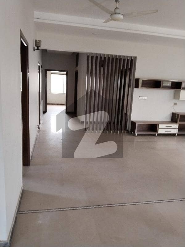 Prime Location 20 Marla Upper Portion For rent Available In Main Canal Bank Road Prime Location 20 Marla Upper Portion For rent Available In Main Canal Bank Road