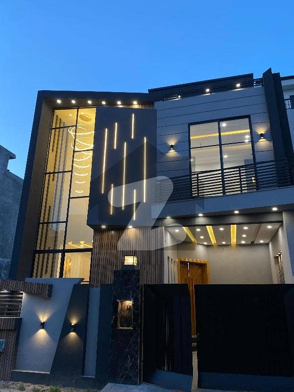 Luxury Modren House For Rent Luxury Modren House For Rent