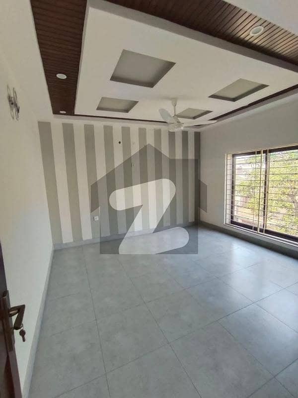 12 MARLA TILE FLOOR UPPER PORTION 12 MARLA TILE FLOOR UPPER PORTION