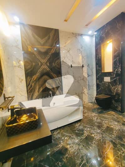 Brand New House Owner Built For Sale In Lda Avenue 1Lahore Brand New House Owner Built For Sale In Lda Avenue 1Lahore