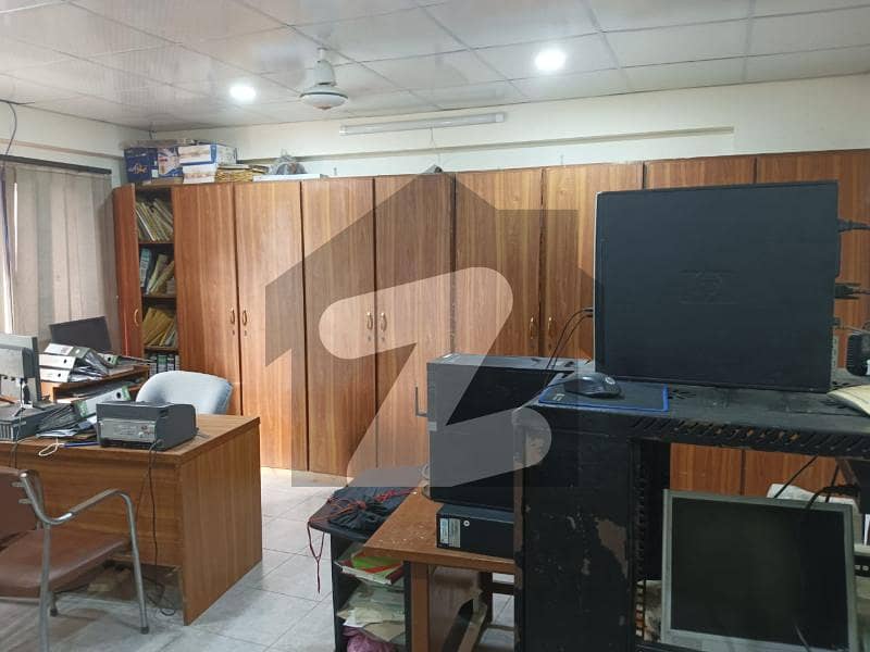 Office Available For Sale In Jami Commercial DHA Phase 7 Karachi Office Available For Sale In Jami Commercial DHA Phase 7 Karachi