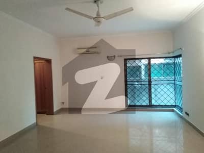 1Kanal owner Build Beautiful Good House For Sale DHA Phase 1