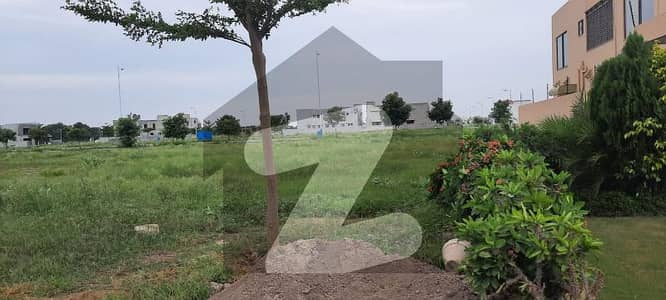 10 Marla Premium Plot for Sale on 150 Ft Road DHA Phase 7, Y Block | DB Pole Clear