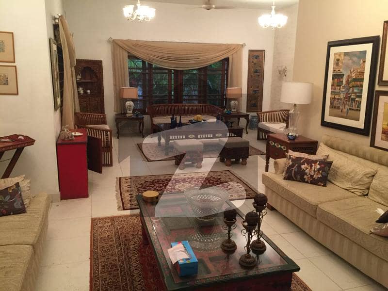 1200 YARDS FURNISHED BANGLOW DHA PHASE 5 1200 YARDS FURNISHED BANGLOW DHA PHASE 5