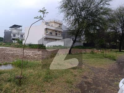 7 Marla Short Corner Level Plot I-16/2