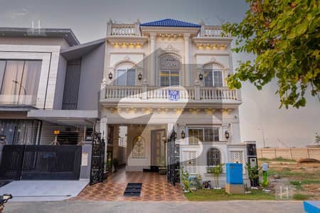5 MARLA MOST BEAUTIFUL BRAND NEW SPANISH HOUSE AVAILABLE FOR SALE