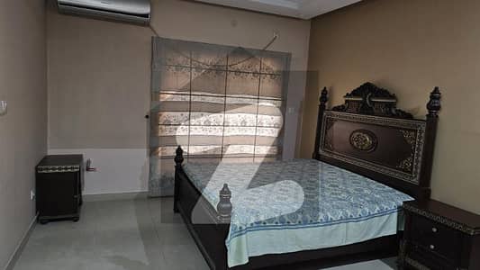 01 KANAL FULLY FURNISHED UPPER PORTION WITH SEPARATE GATE AVAILABLE FOR RENT