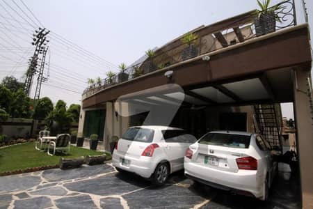 1 Kanal Slightly Used Bungalow available for Sale - Owner Needy