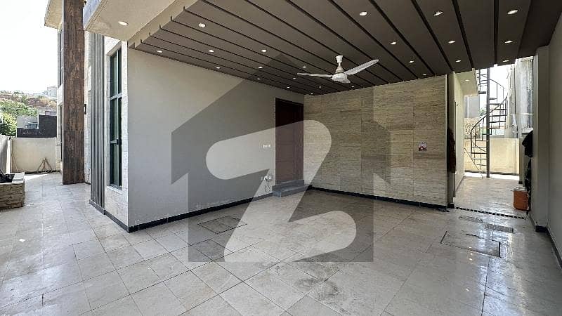 12 MARLA HOUSE FOR RENT 12 MARLA HOUSE FOR RENT