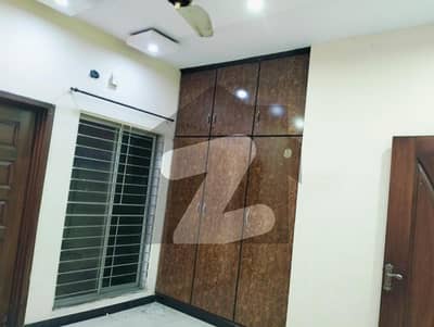 5 Marla Lower Portion Available For Rent