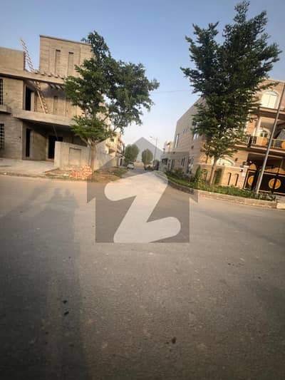 نیو لاہور سٹی - فیز 4 نیو لاهور سٹی,لاہور میں 5 مرلہ رہائشی پلاٹ 18.0 لاکھ میں برائے فروخت۔