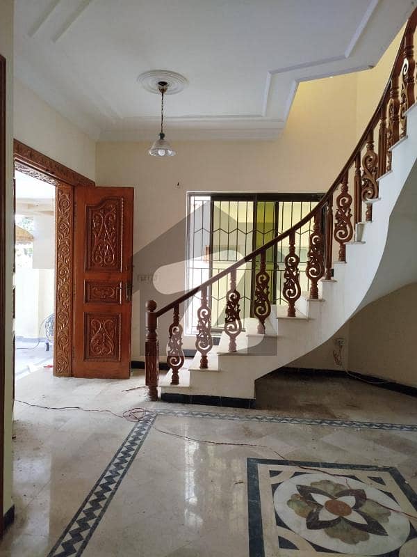 F-10 Beautiful House For Rent Prime Location F-10 Beautiful House For Rent Prime Location