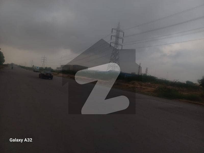 پورٹ قاسم بِن قاسم ٹاؤن,کراچی میں 8 کنال صنعتی زمین 12.0 کروڑ میں برائے فروخت۔ پورٹ قاسم بِن قاسم ٹاؤن,کراچی میں 8 کنال صنعتی زمین 12.0 کروڑ میں برائے فروخت۔