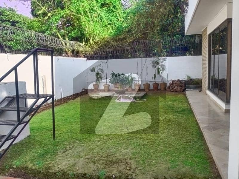 F-8 3 Very Prime Street Old Home Is For SALE F-8 3 Very Prime Street Old Home Is For SALE