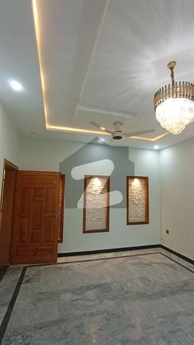 ممتاز سٹی اسلام آباد میں 6 کمروں کا 8 مرلہ مکان 80.0 ہزار میں کرایہ پر دستیاب ہے۔