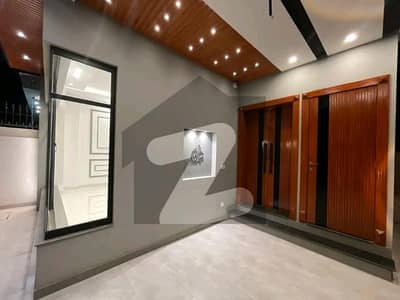 BEAUTIFUL HOUSE FOR SALE AVAILABLE
