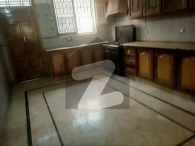 Kanal Upper Portion Separate Door &Amp; Electricity &Amp; Sui Gas Available In This Portion Kanal Upper Portion Separate Door &Amp; Electricity &Amp; Sui Gas Available In This Portion