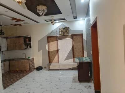 سینٹرل پارک ہاؤسنگ سکیم لاہور میں 3 کمروں کا 5 مرلہ مکان 70.0 ہزار میں کرایہ پر دستیاب ہے۔