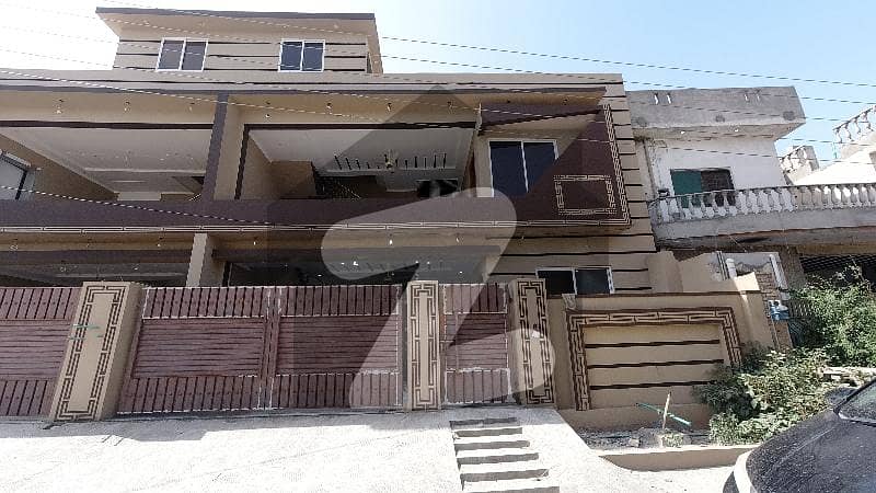 A Good Location House Of 10 Marla In Rs. 31500000 A Good Location House Of 10 Marla In Rs. 31500000