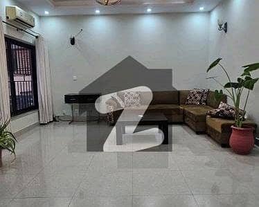 Semi Furnished 3 Bedrooms Separate Upper Portion Semi Furnished 3 Bedrooms Separate Upper Portion