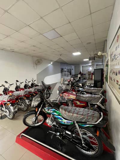 Showroom Main Lytton Road
