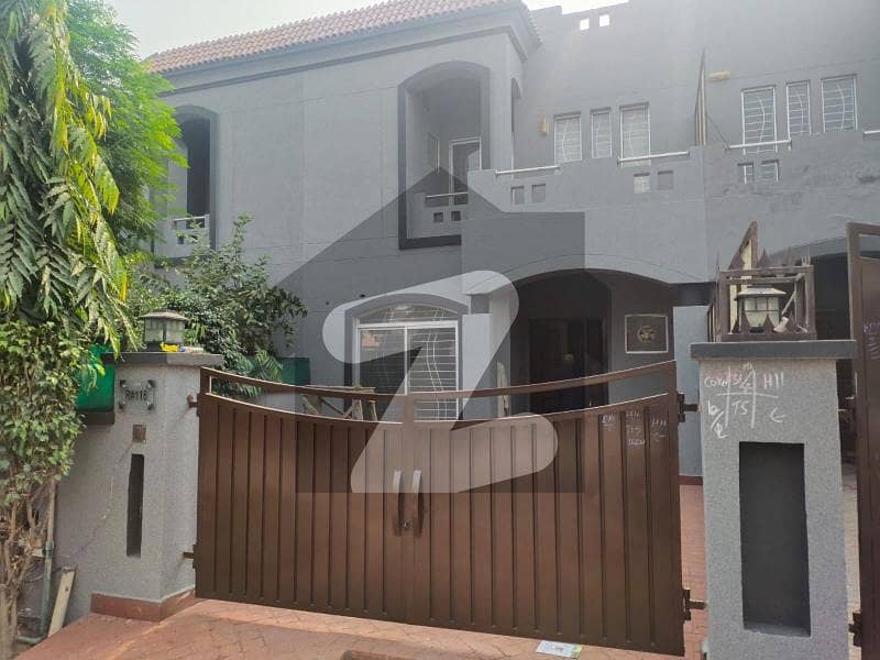 Paragon City 6marla House For Rent With Gas Paragon City 6marla House For Rent With Gas