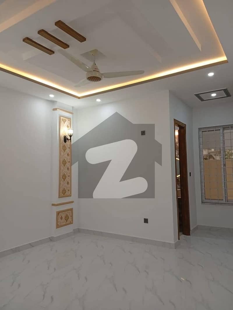1.5 Storey Brand New House Available 1.5 Storey Brand New House Available